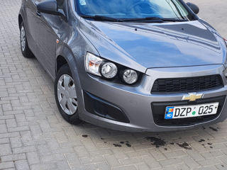 Chevrolet Aveo foto 3