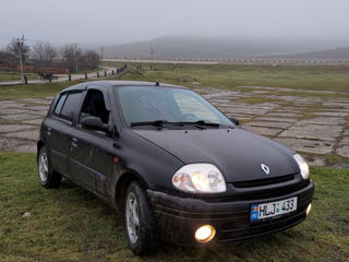 Renault Clio foto 2