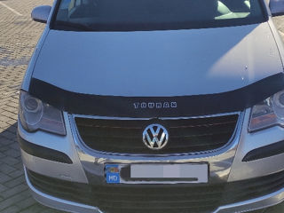 Volkswagen Touran foto 4