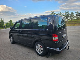 Volkswagen Multivan foto 2