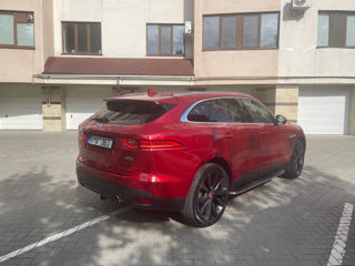 Jaguar F-PACE foto 4