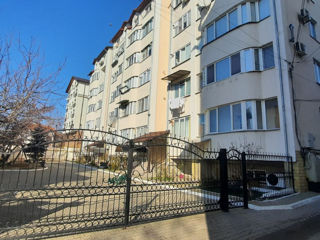 2-х комнатная квартира, 65 м², Центр, Яловены