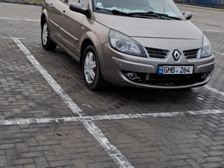 Renault Grand Scenic foto 4