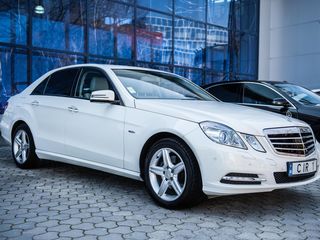 VIP Mercedes-Benz albe/negre (белые/черные) cu sofer/с водителем foto 4