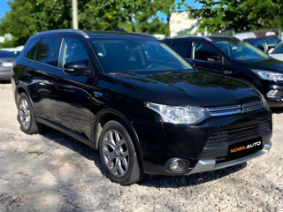 Mitsubishi Outlander foto 2