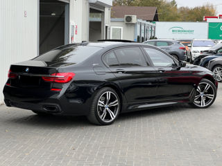 BMW 7 Series foto 3