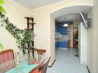 Apartament cu 3 camere, mobilat,  str. Albișoara, 300 € ! foto 6