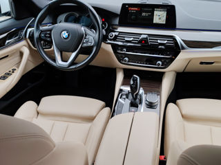 BMW 5 Series foto 14