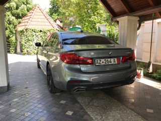 BMW 5 Series foto 4