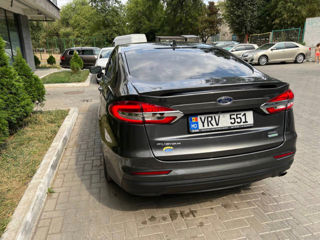 Ford Fusion foto 3