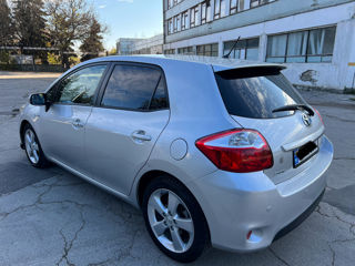 Toyota Auris foto 2