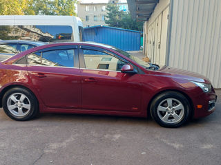 Chevrolet Cruze foto 2