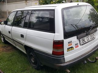 Opel Astra foto 6