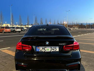 BMW 3 Series foto 7