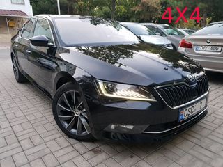 Skoda Superb foto 1