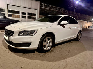 Volvo S60 foto 2