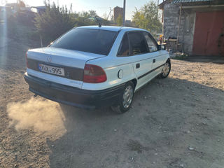 Opel Astra foto 4