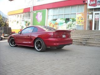 Ford Mustang foto 9