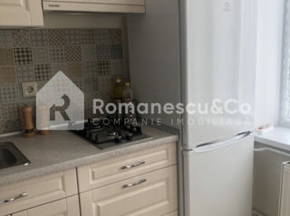 Apartament cu 2 camere, 47 m², Botanica, Chișinău foto 2