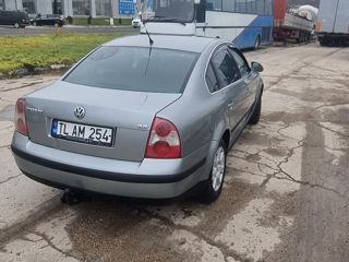 Volkswagen Passat foto 3