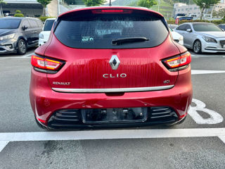 Renault Clio фото 1