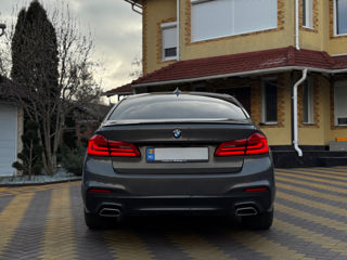 BMW 5 Series foto 4