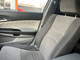 Honda Accord фото 9