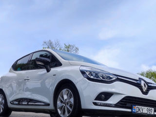 Renault Clio foto 2