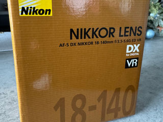 Nikon 18-140mm