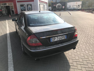 Mercedes E-Class foto 3