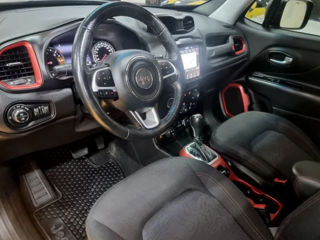 Jeep Renegade foto 8