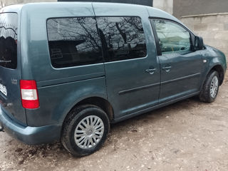 Volkswagen Caddy foto 2