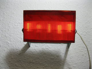 проявочная лампа красного света foto 2