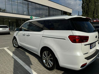 KIA Carnival foto 6