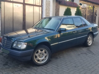 Mercedes Series (W124)