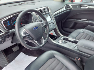 Ford Fusion foto 7