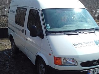 Ford Transit foto 1