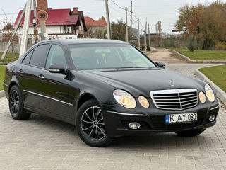 Mercedes E-Class foto 2