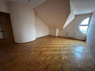 Apartament cu 5 camere sau mai multe, 250 m², Centru, Chișinău foto 19