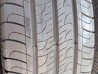 215 65 R16C Goodyear Efficient Grip Cargo foto 3