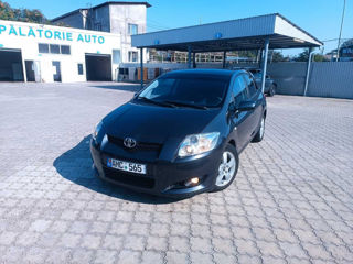 Toyota Auris foto 1