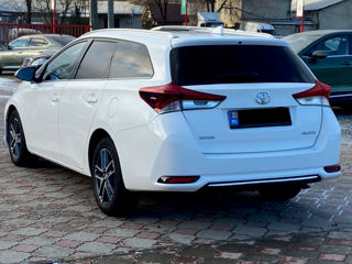 Toyota Auris foto 3