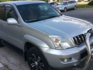 Toyota Land Cruiser Prado фото 9