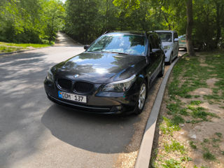 BMW 5 Series foto 2