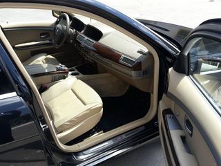 BMW 7 Series foto 8