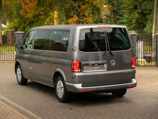 Volkswagen Caravelle foto 10