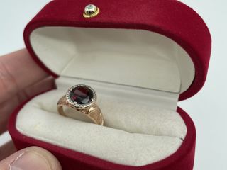 Inel cu piatră naturala granat , кольцо с драгоценным камнем гранат foto 1