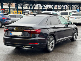 Volkswagen Jetta foto 6