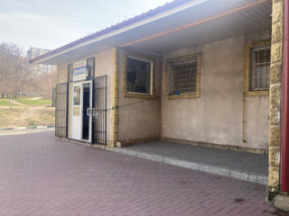 Chirie obiect comercial, regiunea lapaevca, suprafata de 150,9m2, teren -0.0236arii foto 8