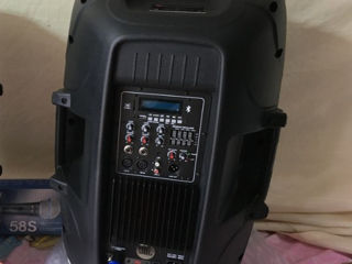 Boxa activă cu buetooth la   puterea max 800 w
